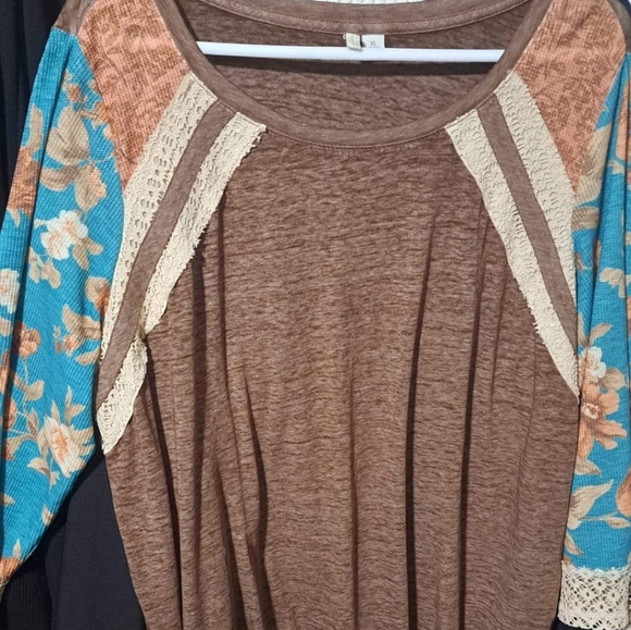 5 Womens Fall Tops - Picture 1 of 5